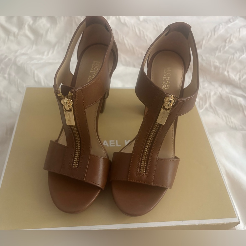 Michael Kors Berkeley leather sandal "Luggage" Brown Women's Size 6.5